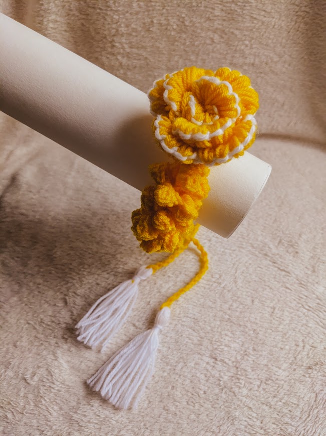 Festive Marigold Gajra 💛